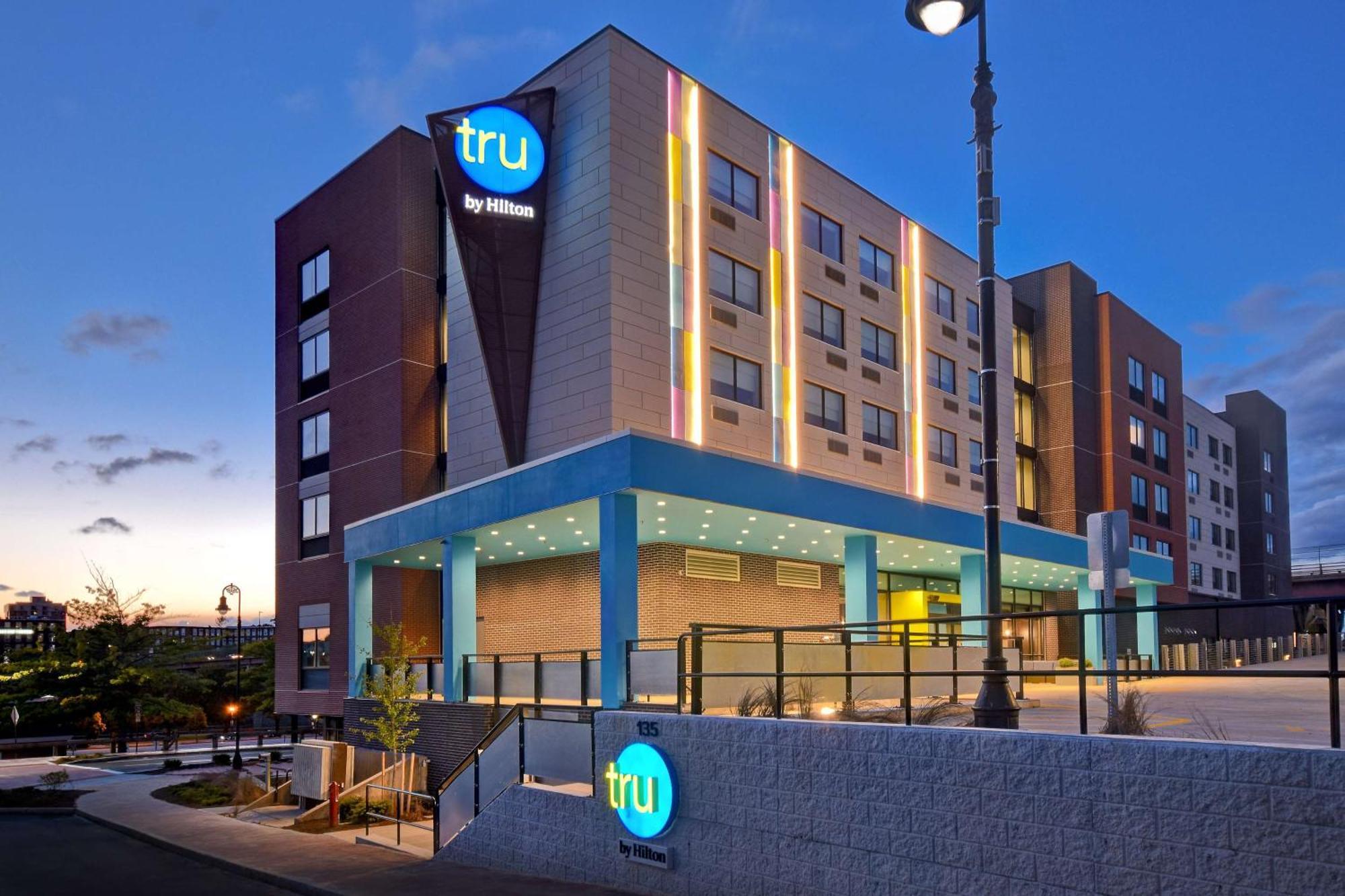 Tru By Hilton Manchester Downtown Екстер'єр фото